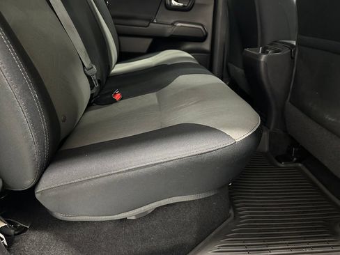 Used 2021 Toyota Tacoma TRD Off-Road w/ Technology Package AWD/4WD image 50