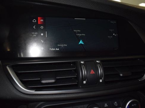 Used 2022 Alfa Romeo Giulia Veloce image 29