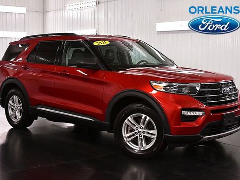Used 2021 Ford Explorer XLT w/ Equipment Group 202A AWD/4WD image 1