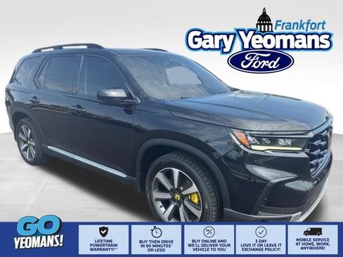 Used 2025 Honda Pilot Elite image 1