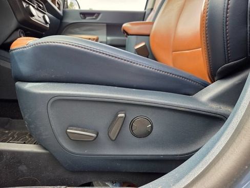Used 2024 Ford Maverick Lariat AWD/4WD image 10