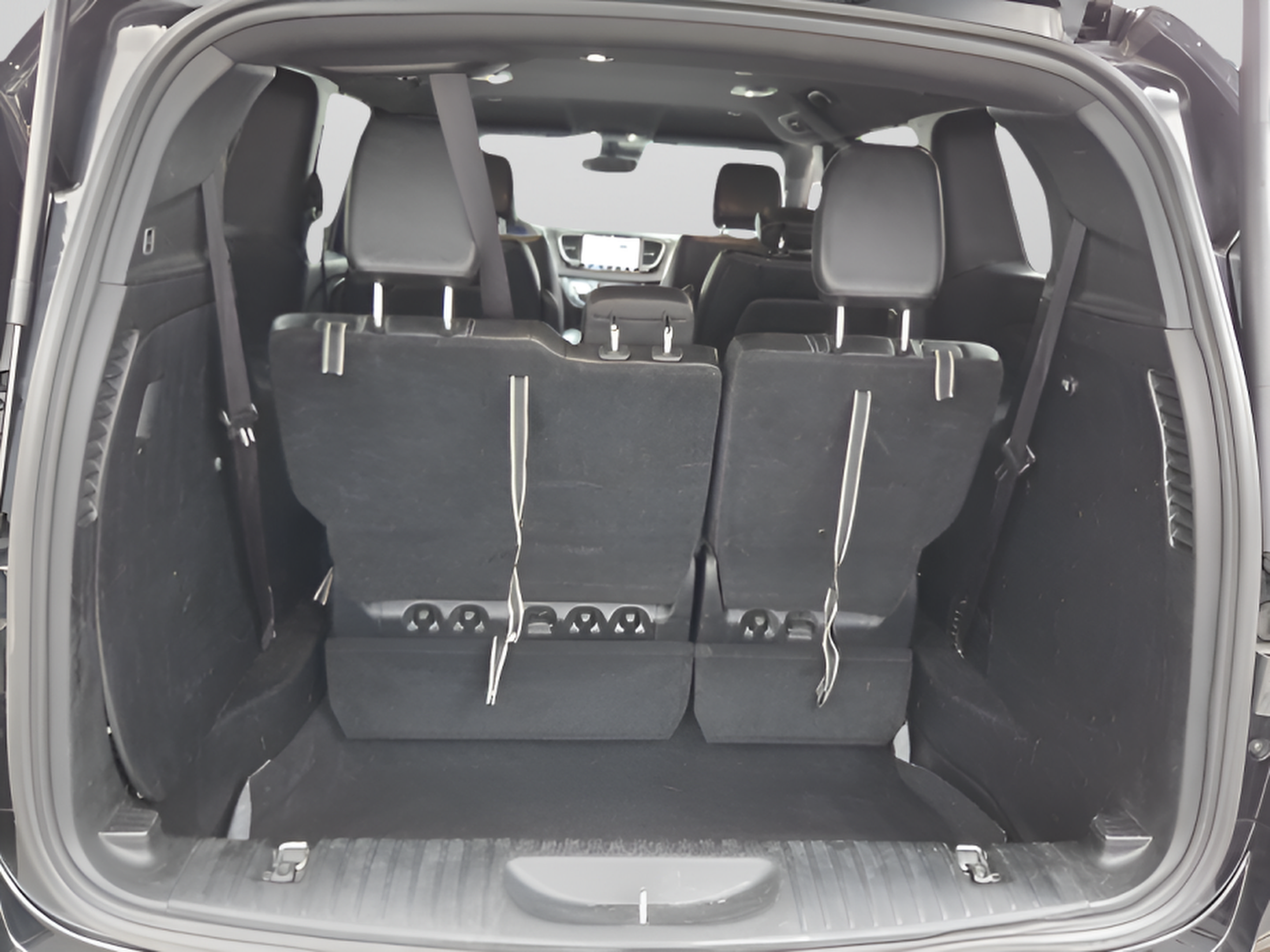 Used 2025 Chrysler Pacifica Select FWD image 14