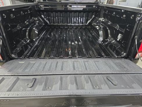 Used 2023 Chevrolet Colorado Z71 w/ Z71 Convenience Package 2 image 16