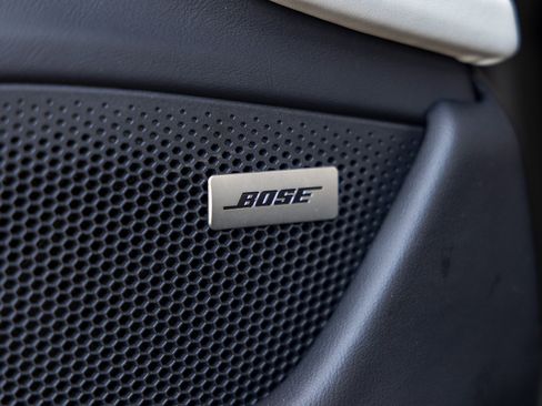 Certified 2022 Porsche Taycan 4 Cross Turismo image 23