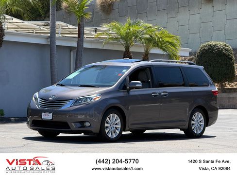 Used 2015 Toyota Sienna Limited FWD image 1