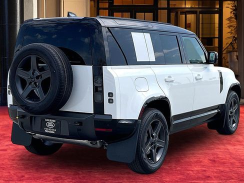 New 2026 Land Rover Defender 110 X-Dynamic SE AWD/4WD image 5