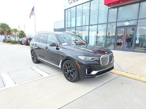 Used 2019 BMW X7 xDrive50i w/ Premium Package image 3