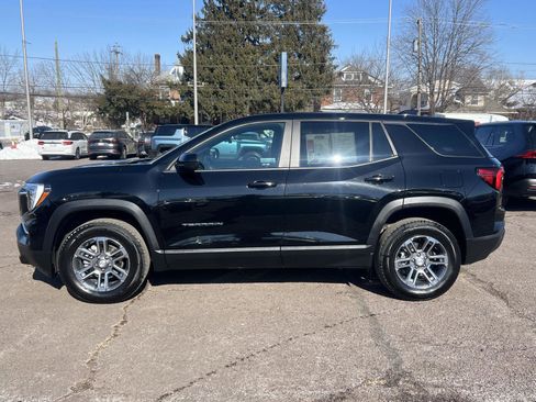 Used 2025 GMC Terrain Elevation image 4