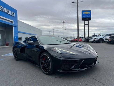 Used 2024 Chevrolet Corvette Stingray Coupe w/ 1LT RWD image 3