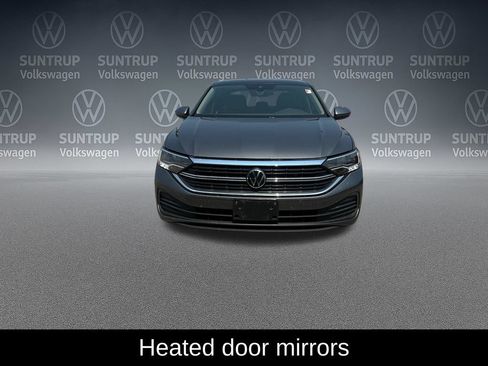 Used 2024 Volkswagen Jetta SE FWD image 7