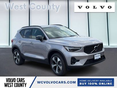 New 2026 Volvo XC40 B5 Plus w/ Protection Package Premier