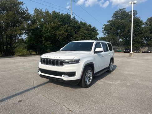 Used 2022 Jeep Wagoneer Series I AWD/4WD image 1