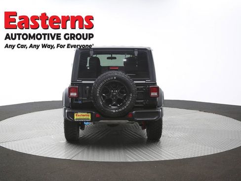 Used 2023 Jeep Wrangler Unlimited w/ Cold Weather Group AWD/4WD image 36