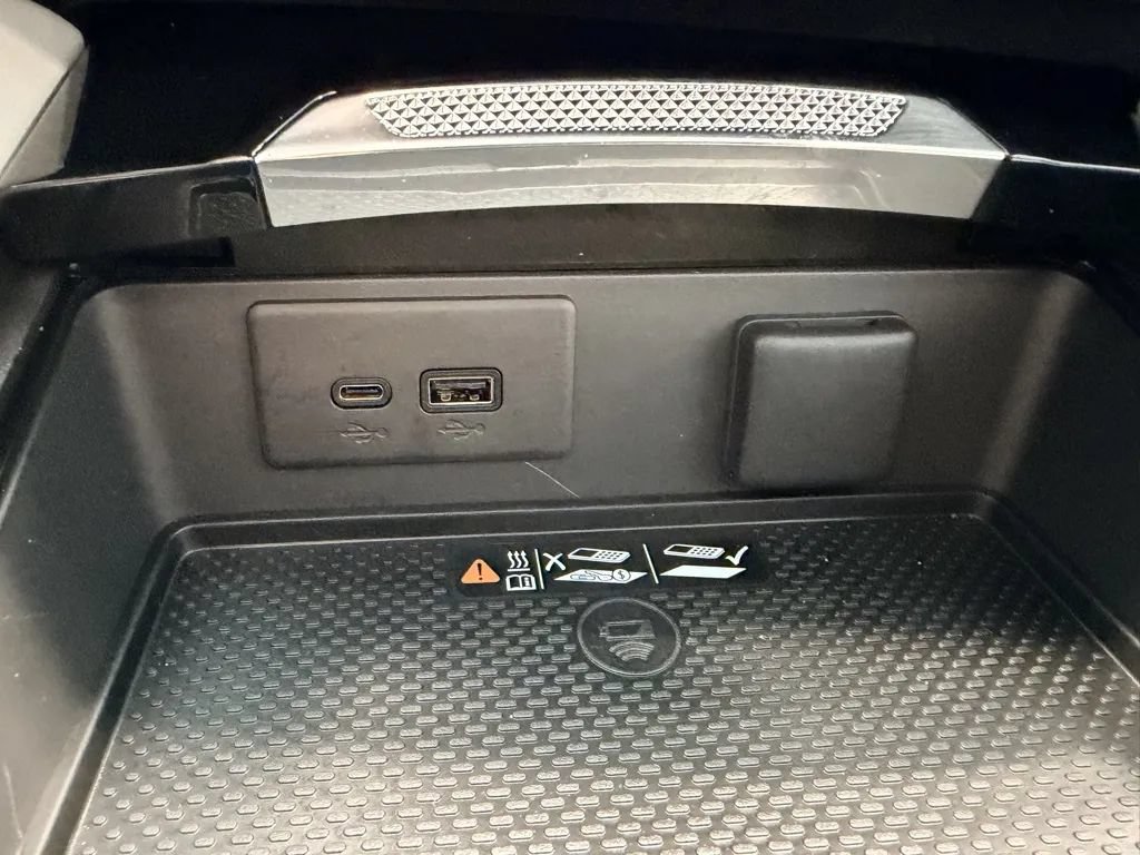Used 2025 Buick Envision Avenir AWD/4WD image 54