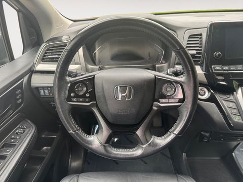 Used 2023 Honda Odyssey Touring image 12