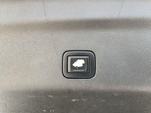 Used 2021 Chevrolet Tahoe Z71 AWD/4WD image 45