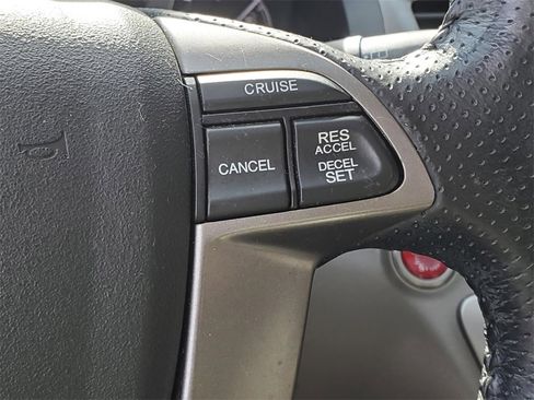 Used 2015 Honda Odyssey EX-L image 26