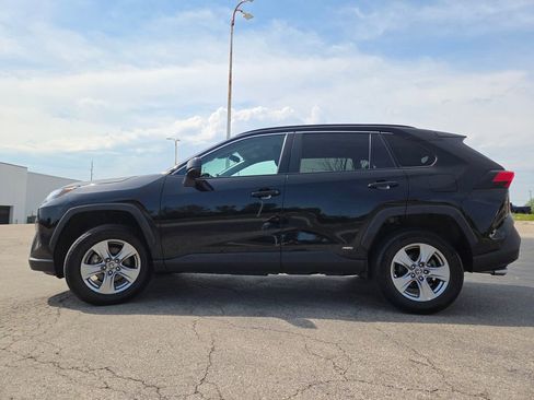 Used 2023 Toyota RAV4 LE AWD/4WD image 21