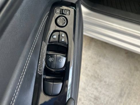 Used 2020 Nissan Altima 2.5 SL FWD image 40