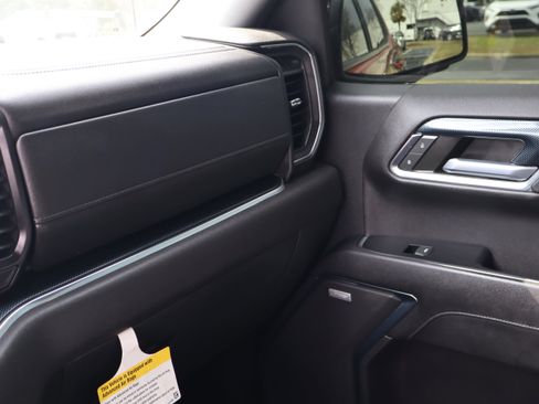 Used 2023 GMC Sierra 1500 Elevation w/ Preferred Package image 30