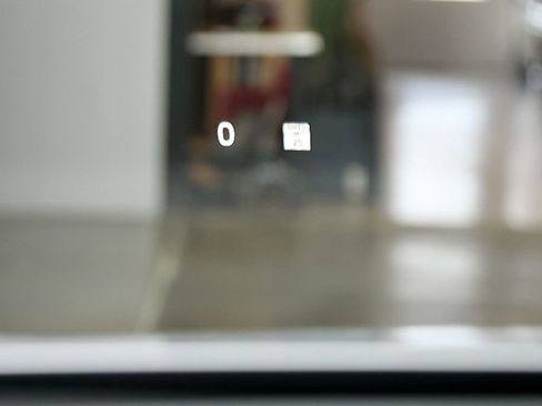 Certified 2024 Volvo XC60 T8 Ultimate w/ Protection Package Premier image 33