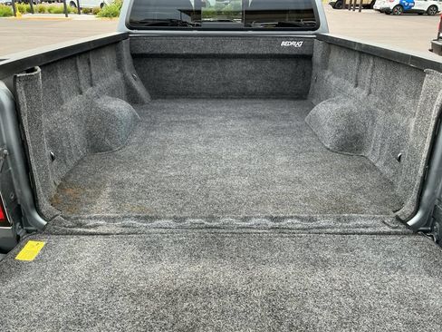 Used 2021 Chevrolet Colorado Z71 w/ Safety Package AWD/4WD image 23