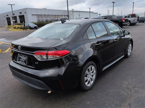 Certified 2025 Toyota Corolla LE image 7
