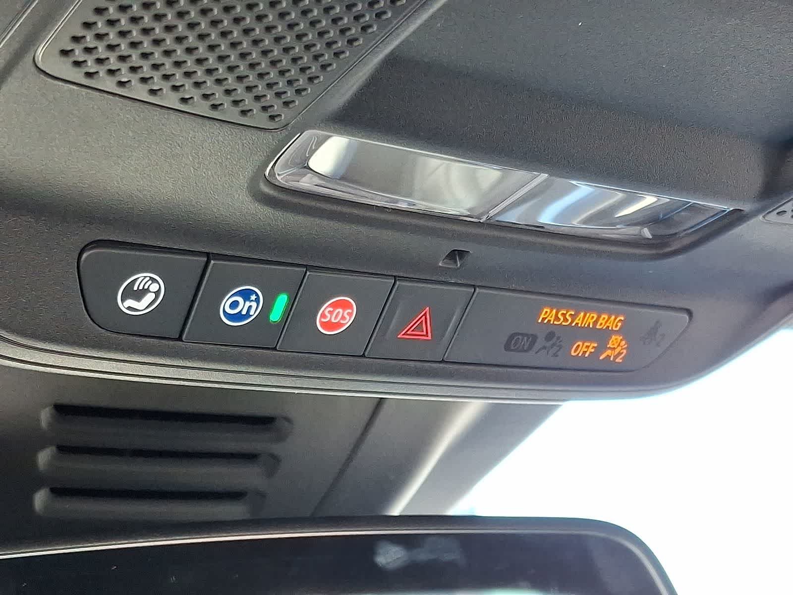 New 2025 Chevrolet Equinox EV LT FWD image 17