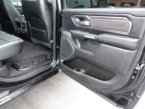 Used 2025 RAM 1500 Laramie w/ Sport Appearance Package AWD/4WD image 31