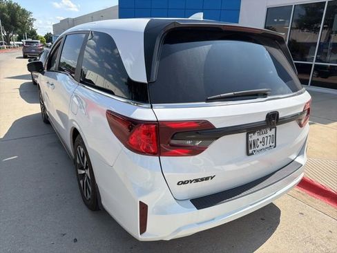 Used 2025 Honda Odyssey EX-L image 7