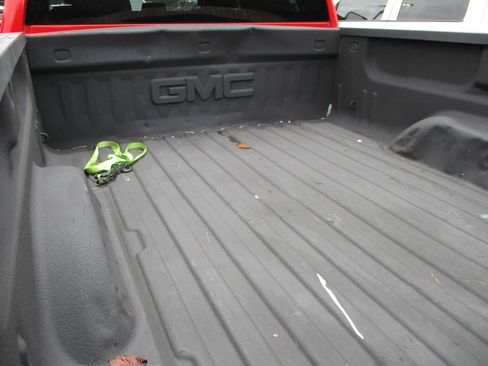 Used 2019 GMC Sierra 2500 SLE w/ SLE Preferred Package RWD image 20