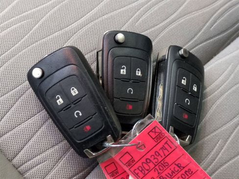 Used 2015 Buick Encore Convenience image 32