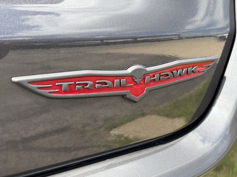 Used 2024 Jeep Compass Trailhawk AWD/4WD image 9