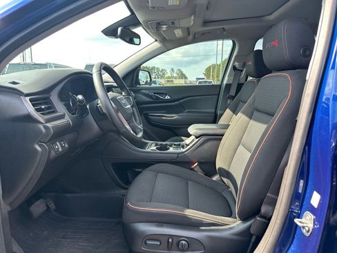 Used 2023 GMC Acadia AT4 image 18