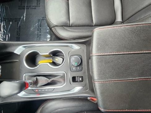 Used 2023 Chevrolet Traverse RS AWD/4WD image 20