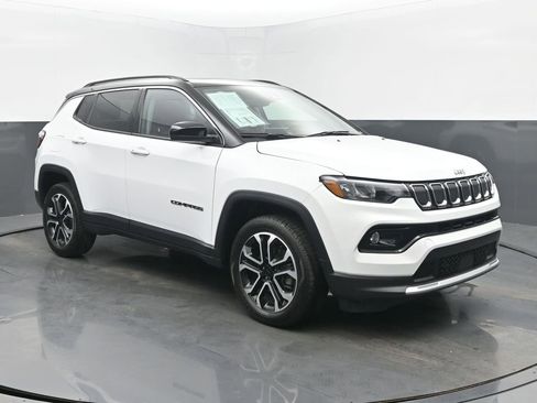 Used 2022 Jeep Compass Limited w/ Sun and Sound Group image 7