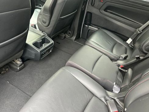 Used 2023 Honda Odyssey Sport image 11