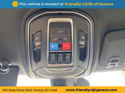 New 2025 Jeep Grand Cherokee Limited image 18