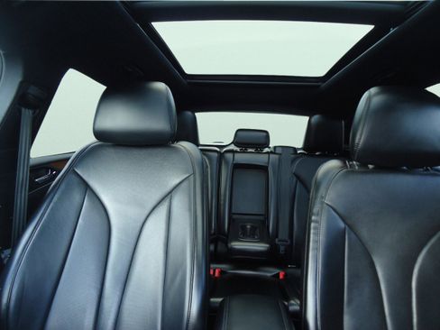 Used 2019 Lincoln MKC Reserve w/ MKC Climate Package image 29