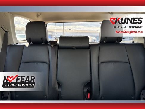 Used 2024 Toyota 4Runner TRD Off-Road Premium image 36