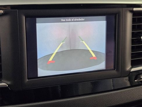 Used 2019 Chrysler Pacifica Touring-L w/ S Appearance Package image 17