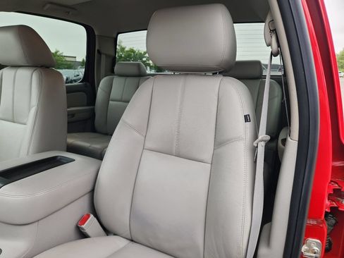 Used 2011 GMC Sierra 1500 SLT w/ SLT Convenience Package AWD/4WD image 12
