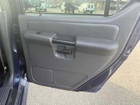Used 2004 Ford Explorer Sport Trac XLT image 15