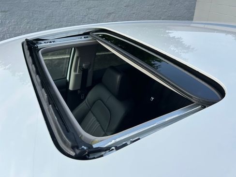 Used 2026 Honda HR-V EX-L image 11