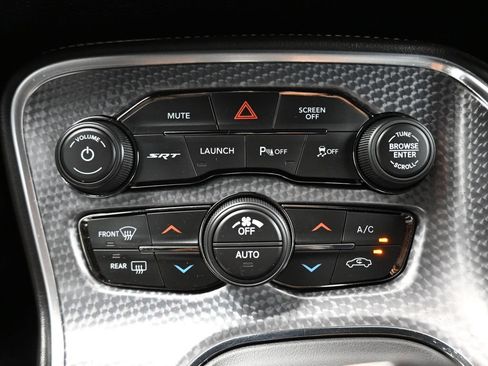 Used 2018 Dodge Challenger SRT Hellcat RWD image 22