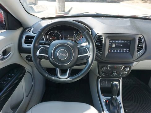 Used 2017 Jeep Compass Latitude w/ Popular Equipment Group image 5