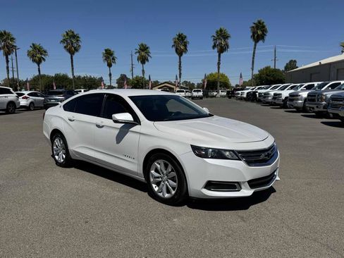Used 2016 Chevrolet Impala LT w/ Convenience Package FWD image 2