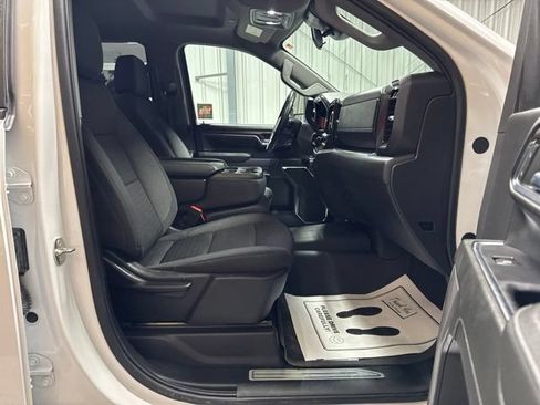Used 2024 Chevrolet Silverado 2500 LT AWD/4WD image 25
