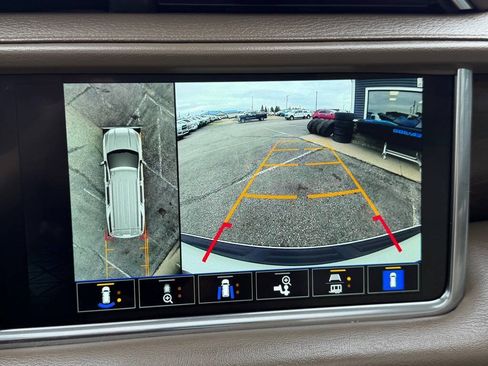 Used 2022 GMC Yukon Denali AWD/4WD image 26