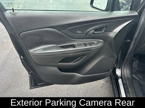 Used 2021 Buick Encore Preferred FWD image 18